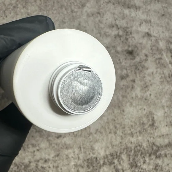 ALO Yoga Superfruit Moisturizing Body Lotion - 200ml - Picture 4 of 4